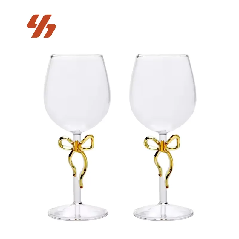 Wholesale 3D Christmas Tree Goblet Hand Blown Borosilicate Champagne Cocktail Wine Glass for Holiday Party Home Gift Use