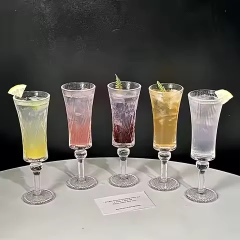 Vintage Embossed Champagne Glass Crystal Flute Goblet High Stemmed Transparent Wine Glass for Wedding Bar Party Use