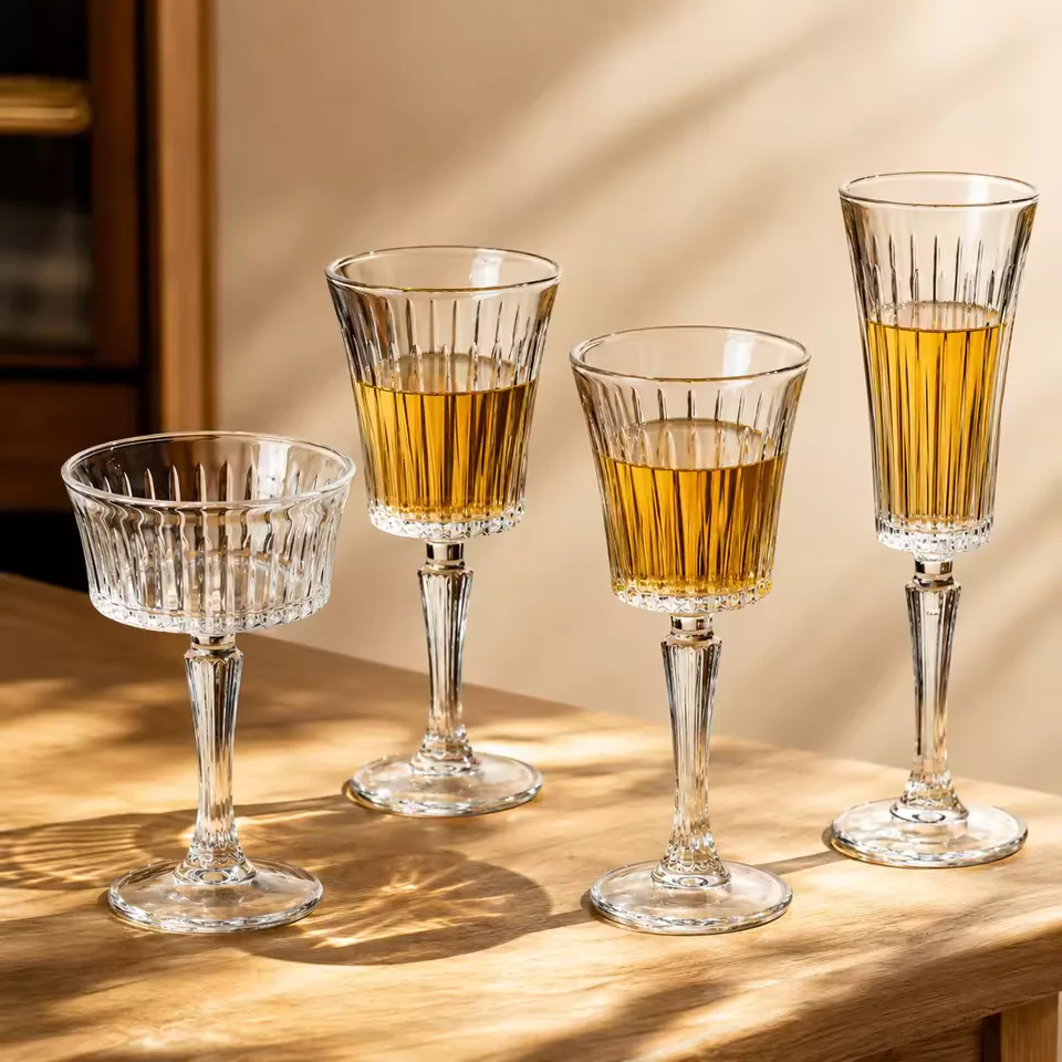 Wholesale European Style Embossed Champagne Glass Striped Wine Goblet Set for Wedding Party Hotel Restaurant Bar Tableware