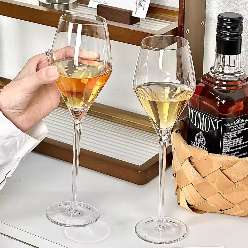 Wholesale Elegant Sparkling Champagne Glass Tall Stem Wine Goblet Cocktail Glass Set for Wedding Bar Restaurant Custom Logo