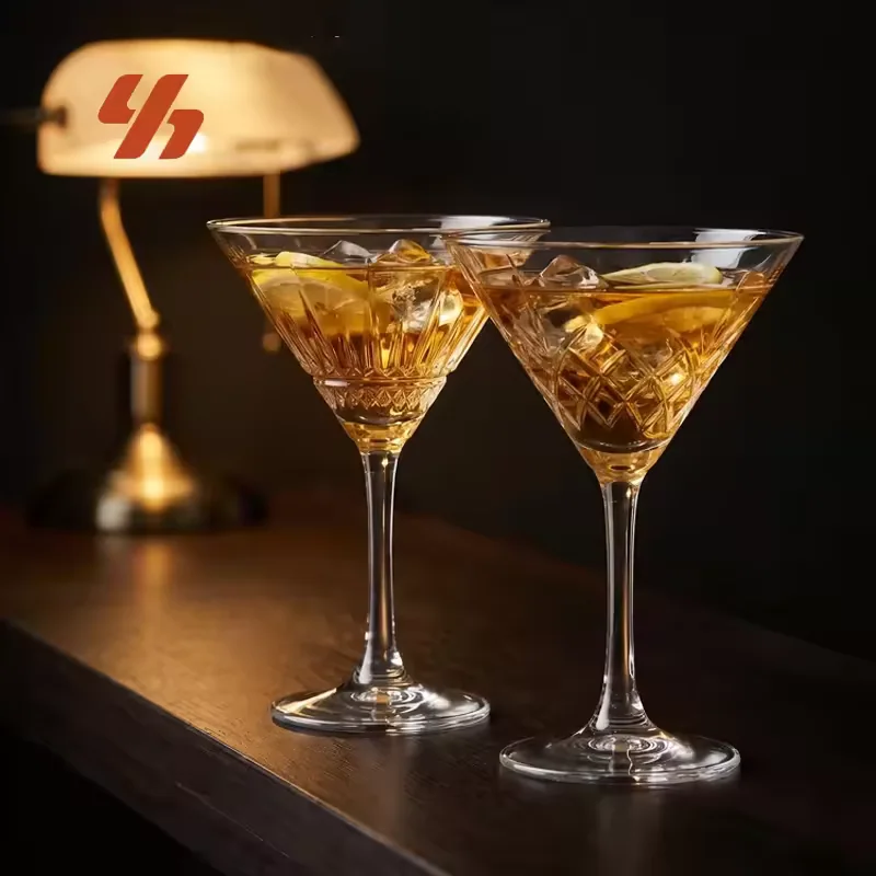 Wholesale V Shape Martini Cocktail Glass Tall Stem Champagne Goblet for Juice Cold Drinks Home Bar KTV Custom Logo Use