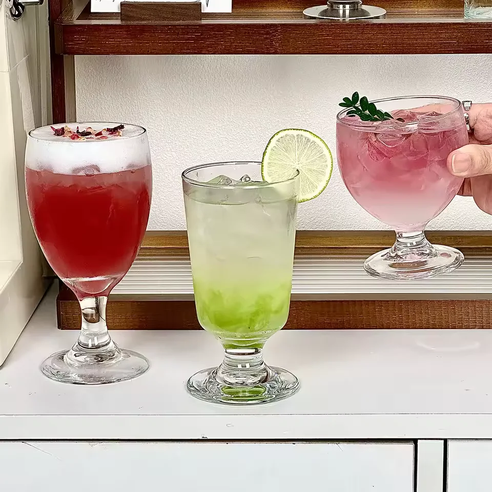 Wholesale Creative Short Stem Cocktail Glass Beer Juice Martini Drinking Cup for Restaurant Hotel Bar Party Custom Logo Use