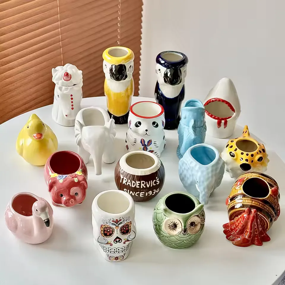 Wholesale Hawaiian Ceramic Tiki Mug Creative Ghost Face Skeleton Zombie Cocktail Cup for Bar Party Restaurant Custom Logo Use
