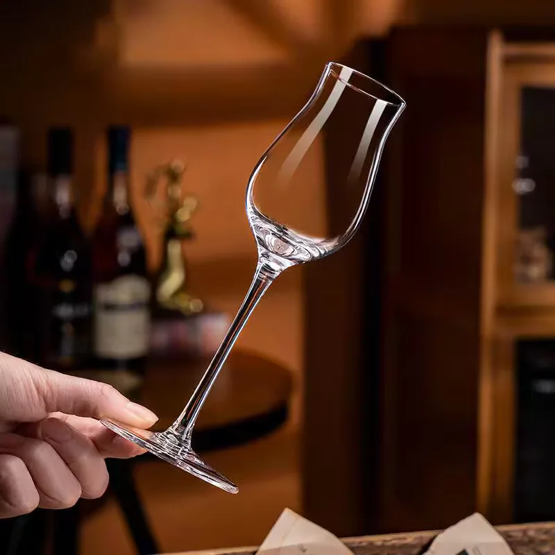 Hot Selling Lead Free Shot Glasses Whiskey Tasting Cup ISO Tulip Aroma Cup High Footed Liquor Cup for Bar Whisky Tasting Use