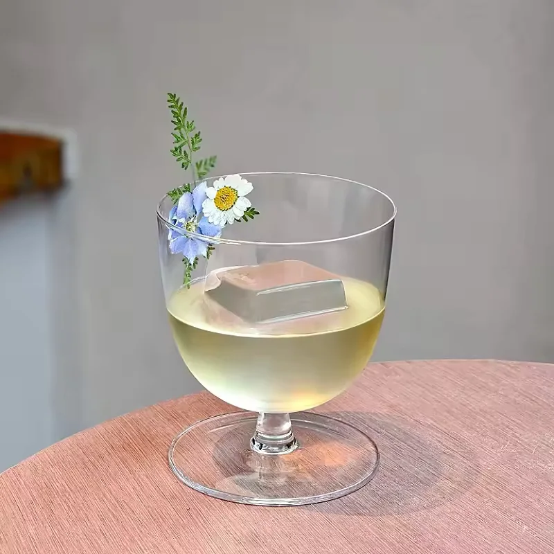 Wholesale Japanese Style Small Stemmed Cocktail Glass Classic Whiskey Goblet for Spirits Ice Ball Restaurant Bar Custom Logo Use
